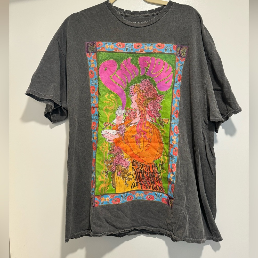Urban outfitters oversized graphic tee